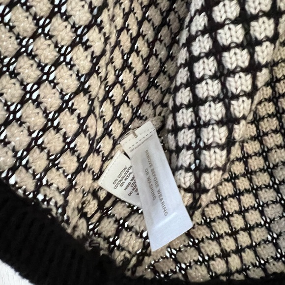 Ann Taylor LOFT sweater. Great transitional piece. Size xsmall - Picture 4 of 8